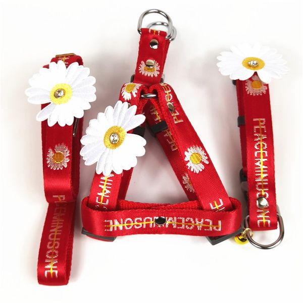 

designer dog collar bright color daisy leather pet collar leash harness set sturdy lengthened traction rope dog collar pet dog supplies