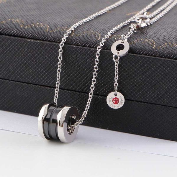 

2020 red human necklace big bvl brand ceramics pendant love women factory wholesale 18k gold plated sell jewelry have logo, Silver