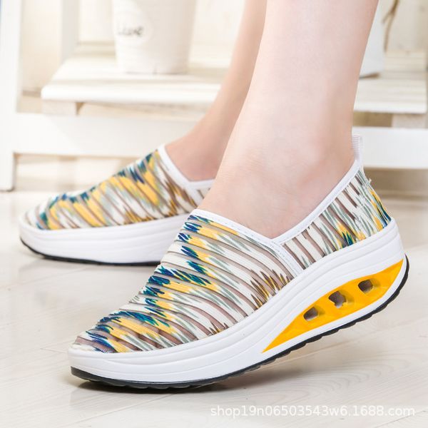 

2019 summer new breathable women shoes flat platform fashion sneakers mesh casual slip-on round toe shoes woman plus size 35-43, Black