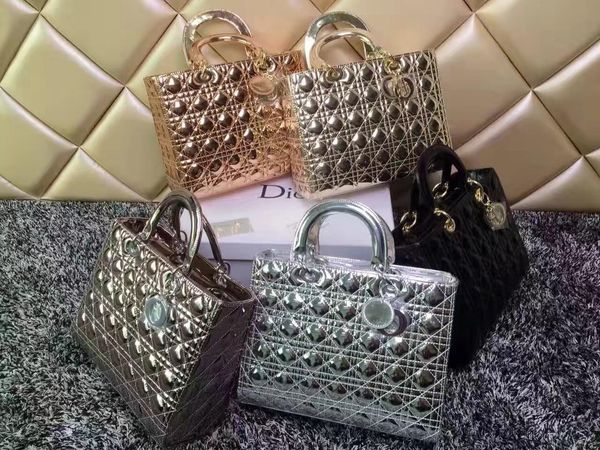 

2019 luxury quality brand de ign lady plaid me enger bag genuine patent leather 7 plaid xl tote handbag real leather with charm mi chain