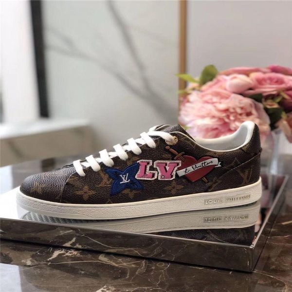 

summer luxury design women 's casual shoes ,high -quality women 's shoes fashion individual sports shoes ,size :35 -40, Black