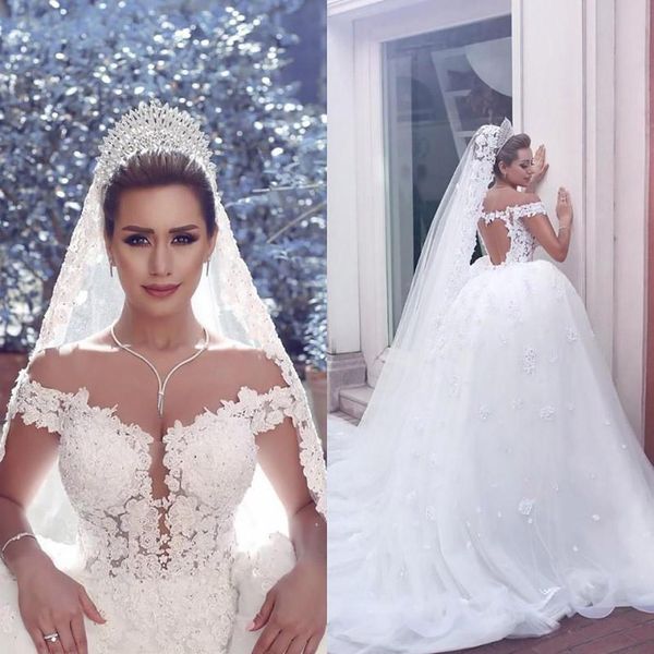 

2020 off shoulder ball gown wedding dresses arabic dubai appliqued lace puffy sweep train vestidos de novia backless bridal gown al5912, White