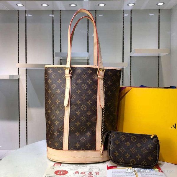 

lovuitto designer monograms bucket gm shoulder bag m42236 tote bag size:27-36-20cm