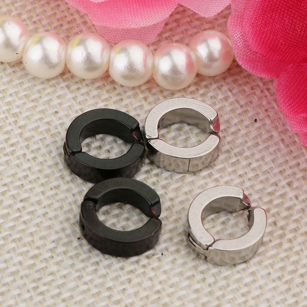 

2 pairs fake clip on earplug ear clips cuff hoop huggie earring no pierced, Golden