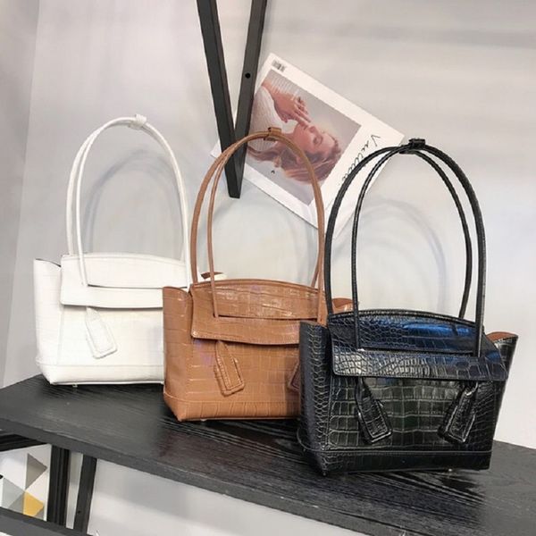 

2019 new fashion design trapeze shoulder messenger bag women simple large capacity handbag pu leather tote bags