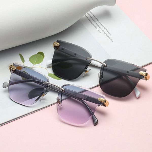 

градиент безрамных очков моды новых женщины trend любовь sunglasses harajuku gradient вс очки ocean-colored thick-ободок очки u2qir