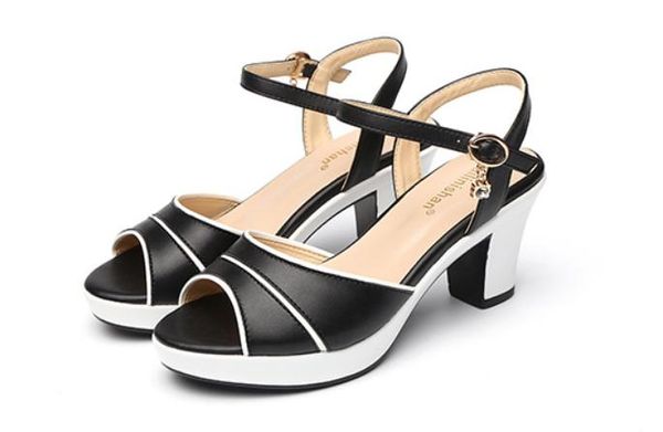 

2019 women's sandals in summer with new style middle heel coarse heel @04, Black