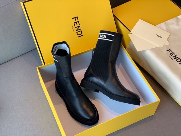 

new style high-end luxury ladies martin boots ankle boots fashion design brand classic pattern winter women's boots platform heel 5.5cm, Black