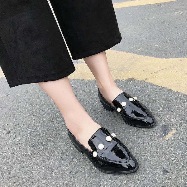

autumn women shoes female loafers fashion women's pearl shoes loafers female leather flats womens, Black