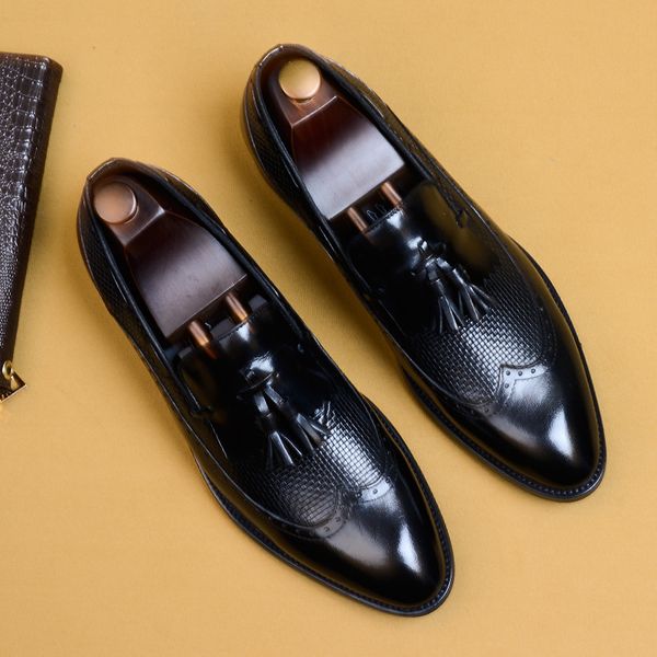

spring british pointed men's formal shoes full-grain leather slip-on tassel business shoes, Black