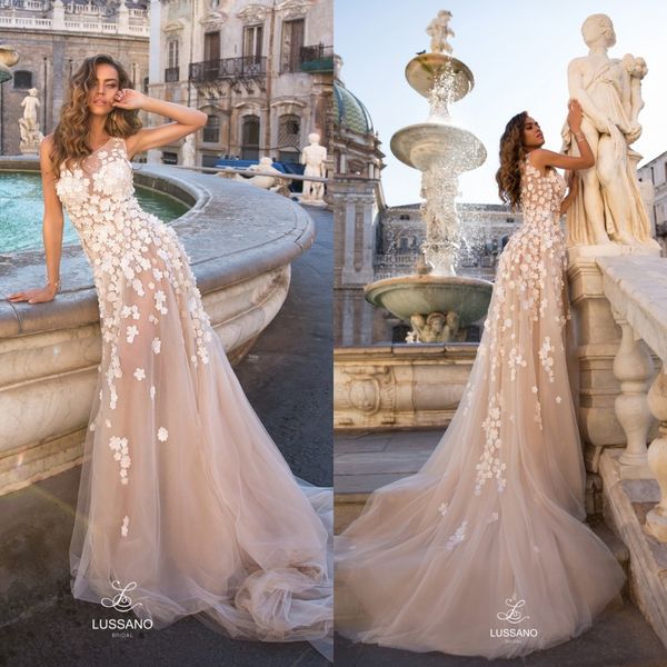 

2020 3d floral lace champagne mermaid wedding dresses crew neck sheer see through backless wedding gowns plus size brida dress for beach, White