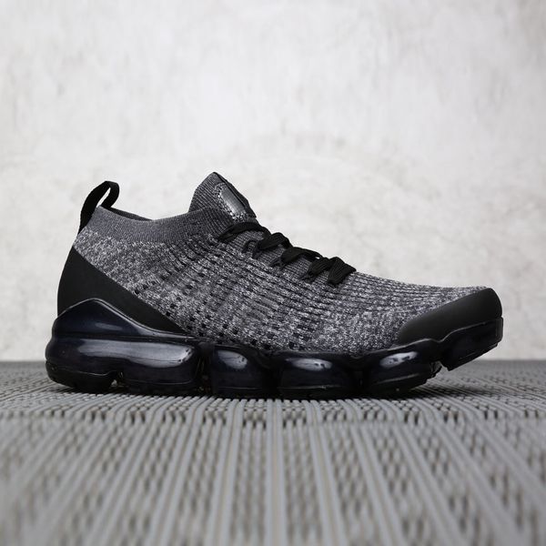 

chaussures moc 2 laceless 2.0 running shoes triple black designer shoes mens women sneakers fly white knit cushion trainers zapatos