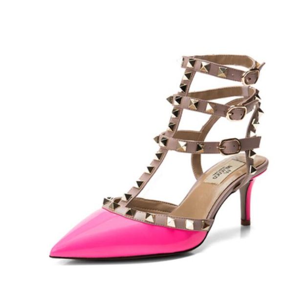 

летом 2020 документарной обуви заклепок высокого женская тонким с модным джокер показать тонкий обнаженные сандалии слова пряжки документаль, Black