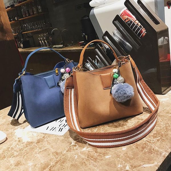 

сумочка корейская версия леди сумочка новая волна диких курьерская сумка мода большой емкости сумка на плечо простая сумочка