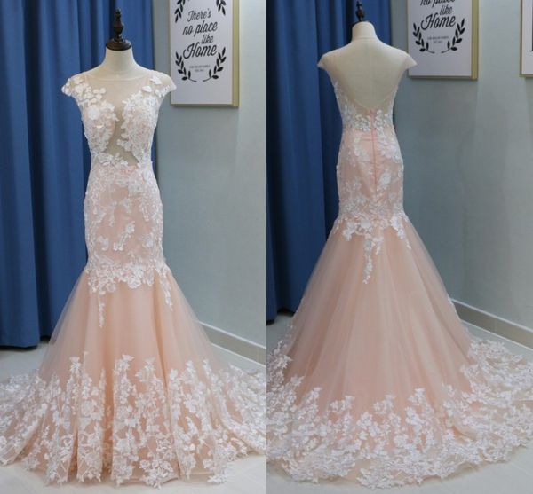 2019 Abiti da sposa a sirena rosa Abiti da sposa Abiti da sposa nigeriani in pizzo Bateau Cap Sleeve V Backless Applique Abiti da sposa drappeggiati Abito da sposa economico