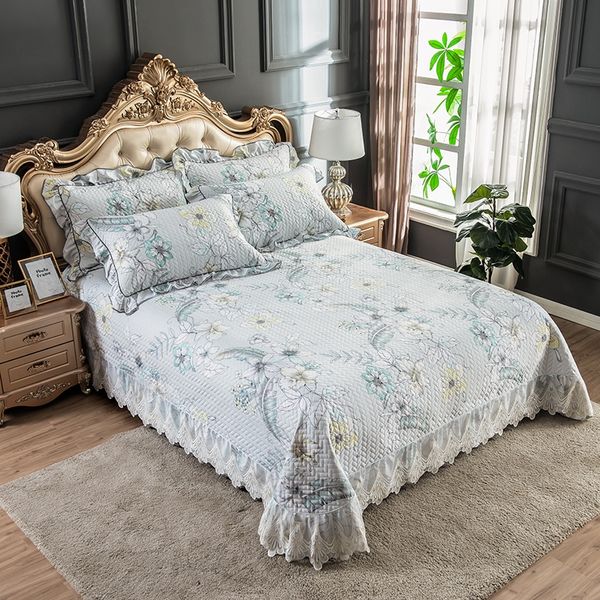 

luxury flowers printing cotton/linen lace quilt set 3pcs comfortable quilted bedspread bed cover bed sheet blanket pillowcases