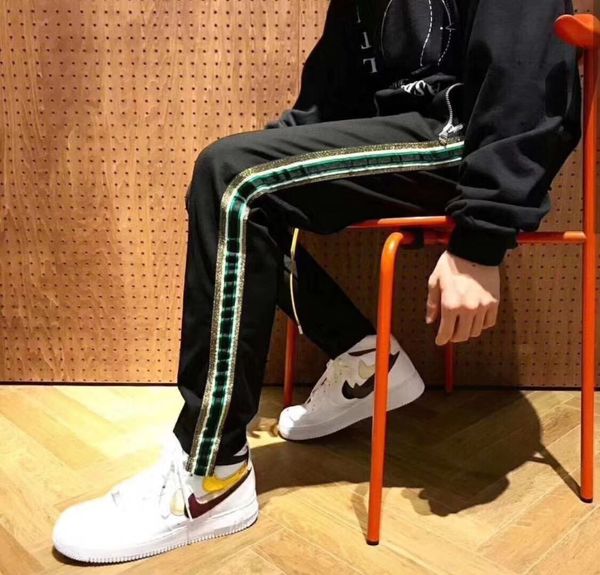 

2018 vintage men side striped fashion joggers sweatpants elastic waist casual vintage straight pants high street, Black
