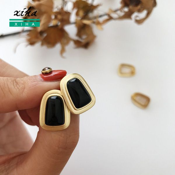 

xiha 925 sterling silver geometric stud earrings black/white agate huggie korean earring for women 2020 statement boho jewelry, Golden;silver