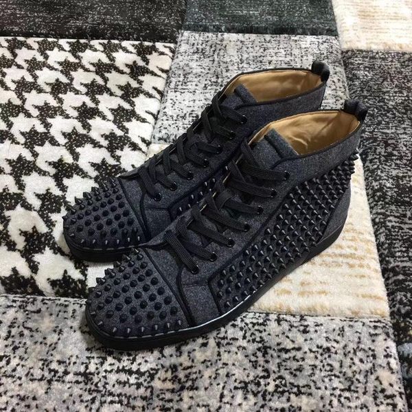 

2019 new designer studded spikes flats shoes for mens women party lovers genuine leather sneakers 35-46 wholesale ing, Black