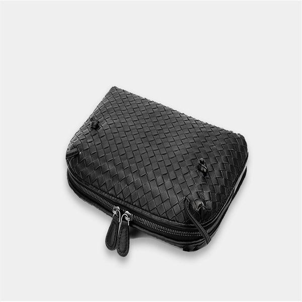

2020 new 100% sheepski leather women's shoulder bag fashion woven bag simple shell messenger