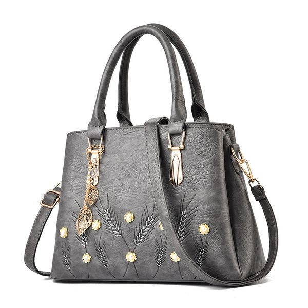 

2020 new handbag korean wild handbag fashion large capacity messenger bags