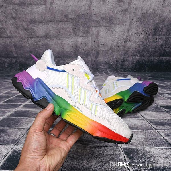 

2019 новый ozweego pride aduprene радуга белые туфли мужские скорость калабасас кроссовки trainer дизайнерские спорт дизайнер кроссовки chau, White;red