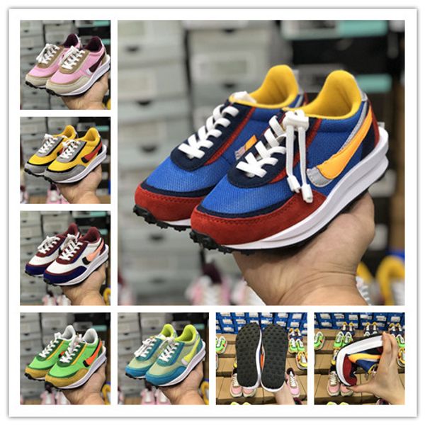 

2020 детская обувь sacai х ldv вафельный пакет кроссовки pine green тройной черный зеленый густо sacai ldv вафли детский sneaker размер 22-3, Black