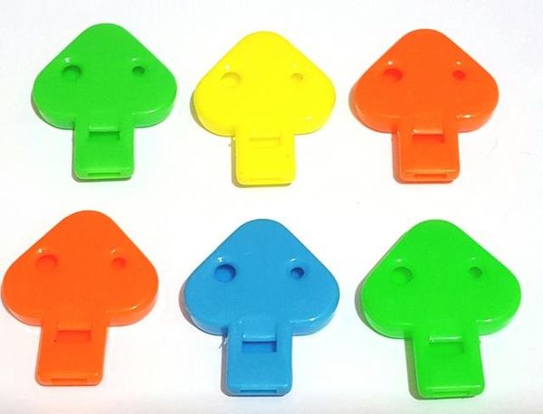 

36x heart flat whistle 127 ideal for boys girls kids birthday party favor pinata bag filler game gift toys prize gift carnival