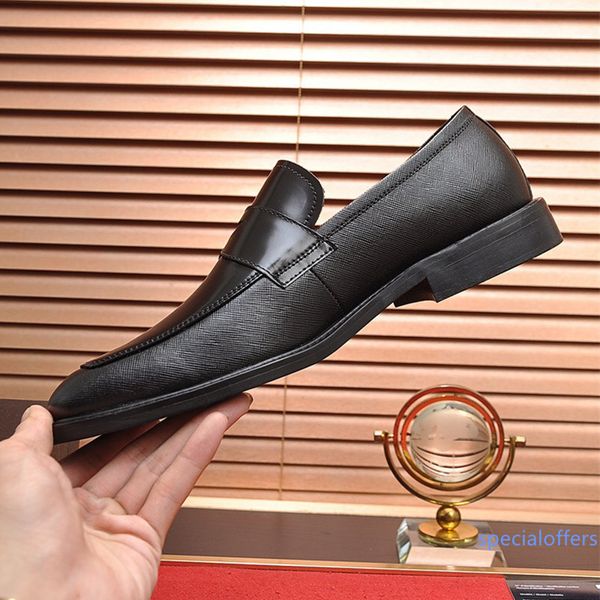 

19ss new fashion brand luxury designer shoes designer shoes casual shoes gentleman suede leather block patent black size us 6-11