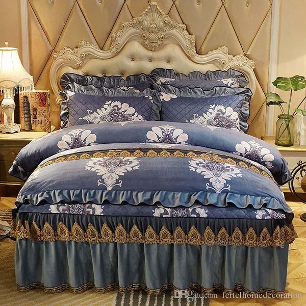 

fb1909008 european crystal quilted bed skirt thickened flannel bedspread bedding set color full flannel duvet cover set  king size 4pcs