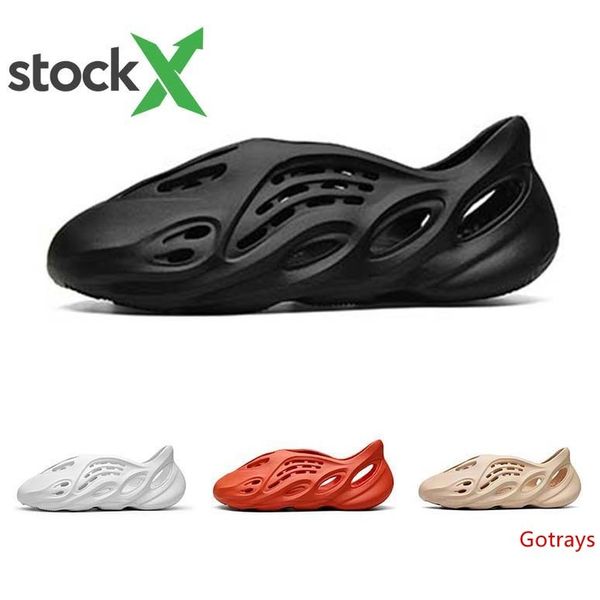 

stock x foam runner kanye west clog sandal triple black white fashion slipper women mens tainers designer beach sandals slip-on shoes