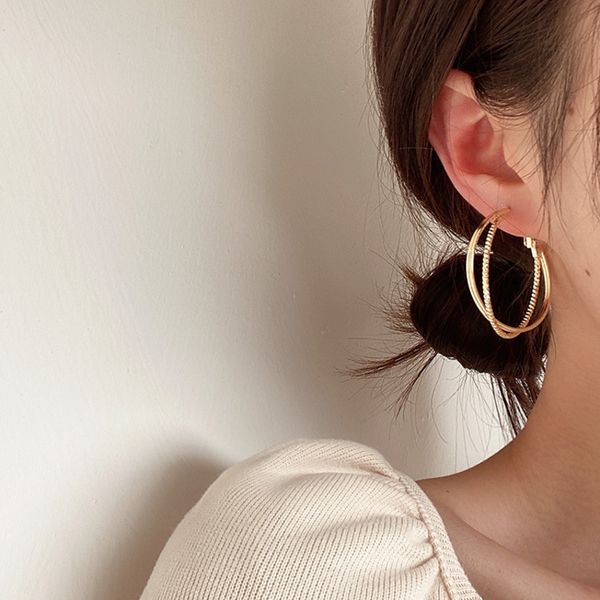 

2020 new vintage gold multi-layer geometric exaggerated metal circle big hoop earring for women shiny holiday girl party jewelry, Golden;silver