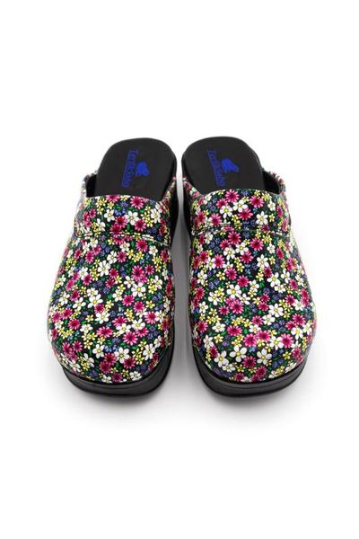 

purple flowering air slippers black base