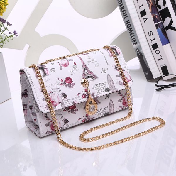 

2020 new korean shoulder bag messenger small square bag personality fashion chain simple wild women graffiti