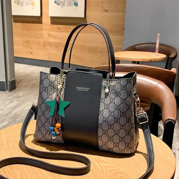 

2019 autumn bale single shoulder handbag leisure time woman package diagonal package ol woman package