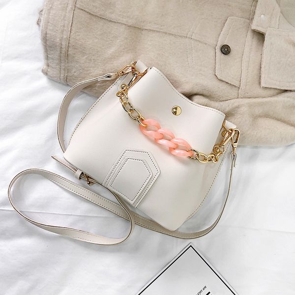 

wild messenger fashion one shoulder female ins superfire small bag women's new tide korean bag chain bucket