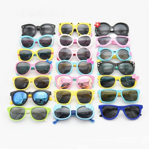 

Fa hion kid cartoon ungla e polarized un gla uv400 eyewear hade google for baby children infant oculo de ol multicolor