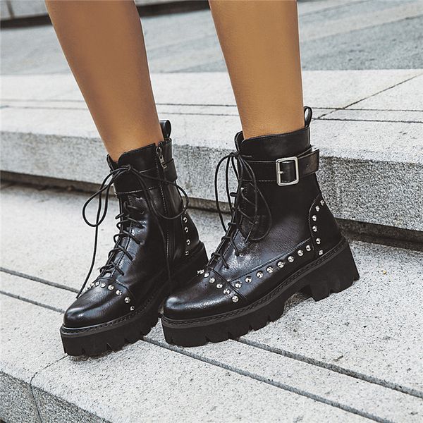 

ankle boots women fashion zipper cozy rivet boots woman large size 42 43 nonslip sturdy sole rubber for girls, Black