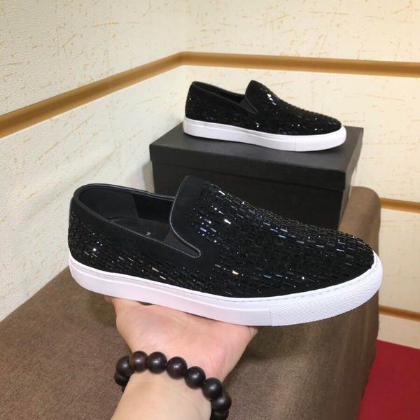 

2018 new luxury casual shoes black white pink gold designer comfort pretty mens shoes casual leather shoes men women sneakers 38-44 018