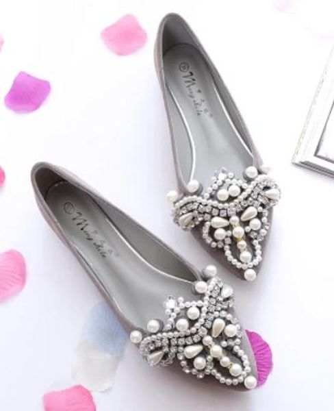 

2019 water drill women's shoes in spring and autumn with new style flat bottom pointed end bride wedding shoes, Black