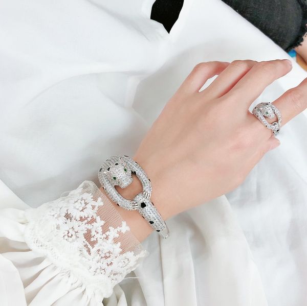 

designer bracelets 18k leopard head full diamond bracelet show women's unique charm exquisite gifts for women, Black