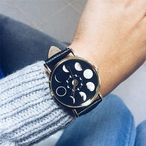 

2019 elegant new lover vintage band fashion watches woman simple trend watches the gift moon cool mode, Slivery;brown