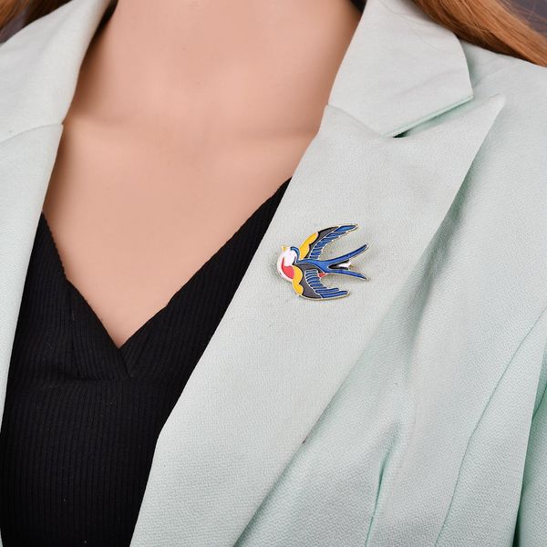 

lovely flying swallow brooch swallow birds women jewelry party banquet accessories enamel animal brooches pins b37 b38, Gray