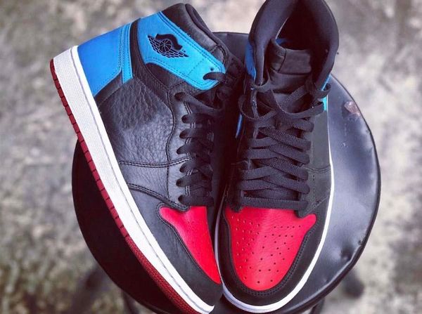 

new air authentic 1 high og wmns unc to chicago men basketball shoes 1s black dark powder blue retro sports sneakers cd0461-046 with box