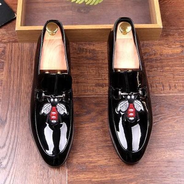 

new 2018 arrival women's fashion casual shoes gold/black glitter leisure slip embroidery loafers shoes man party weeding dress sho