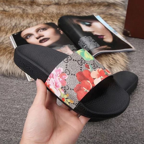 

2019 fashion rubber slide sandal floral brocade men slipper gear bottoms flip flops women striped beach causal slipper with box us5-11, Black