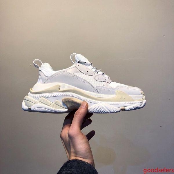 

2019 mens fashion triple-s dad casual shoes 17fw beige black sports women thick bottom triple s shoes size 36-45