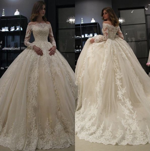 2019 Arabo Bateau Neck Pizzo Ball Gown Abiti da sposa Maniche lunghe Tulle Applique Increspato Sweep Train Abiti da sposa robe de mari￩e