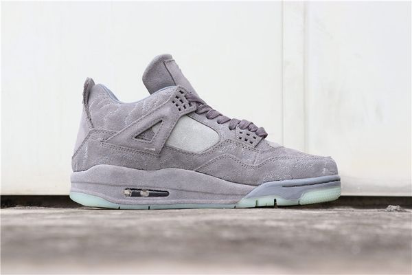 

Calçados de Ginástica e Outdoor clothes2019