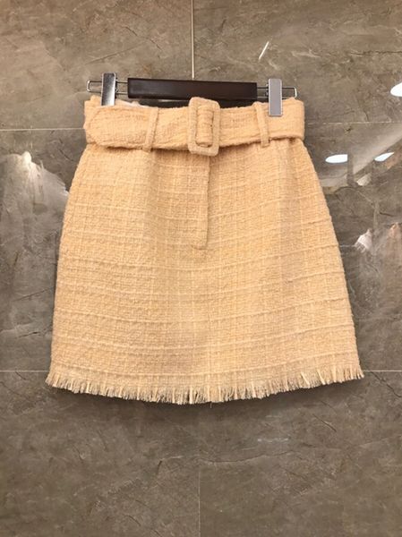 

2019 autumn and winter new women's wild color belt belt wool skirt, Black